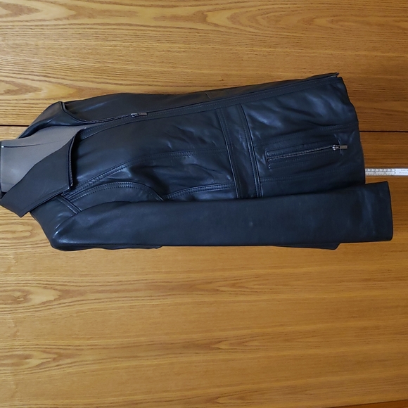 PELLE Studio Leather Coat with extra liner. Ladies - Large - Picture 15 of 16